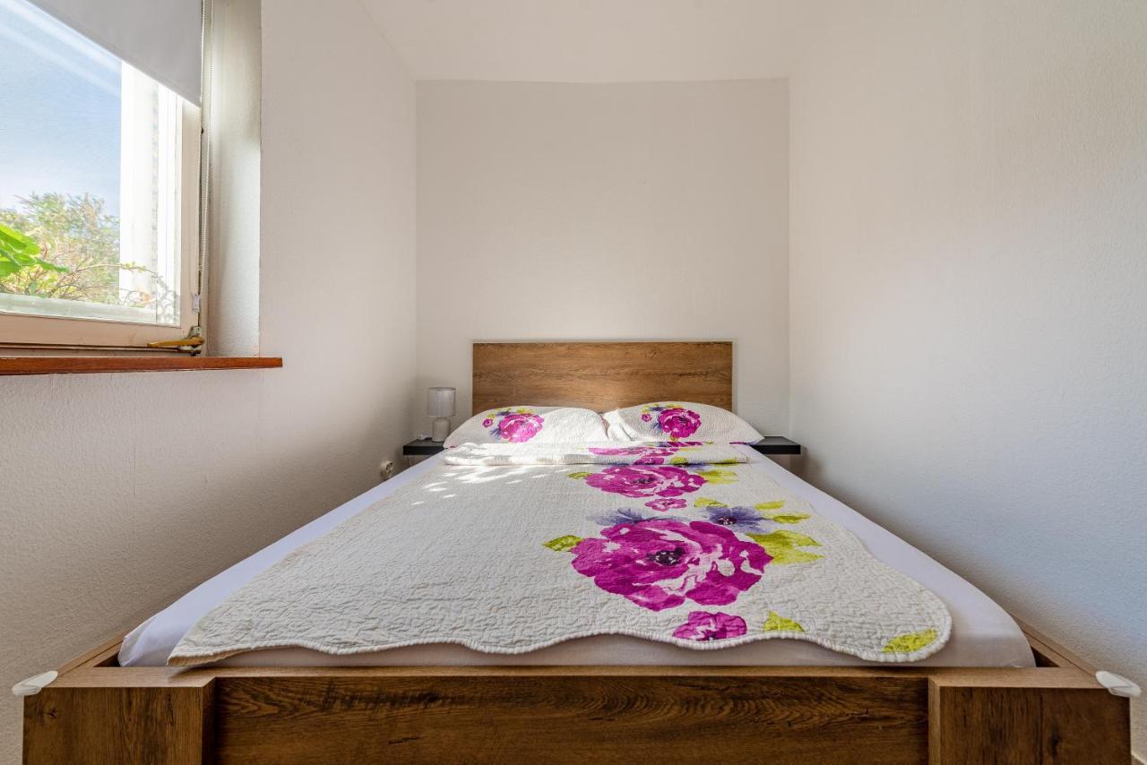 Apartments Villa Agape Вир Экстерьер фото