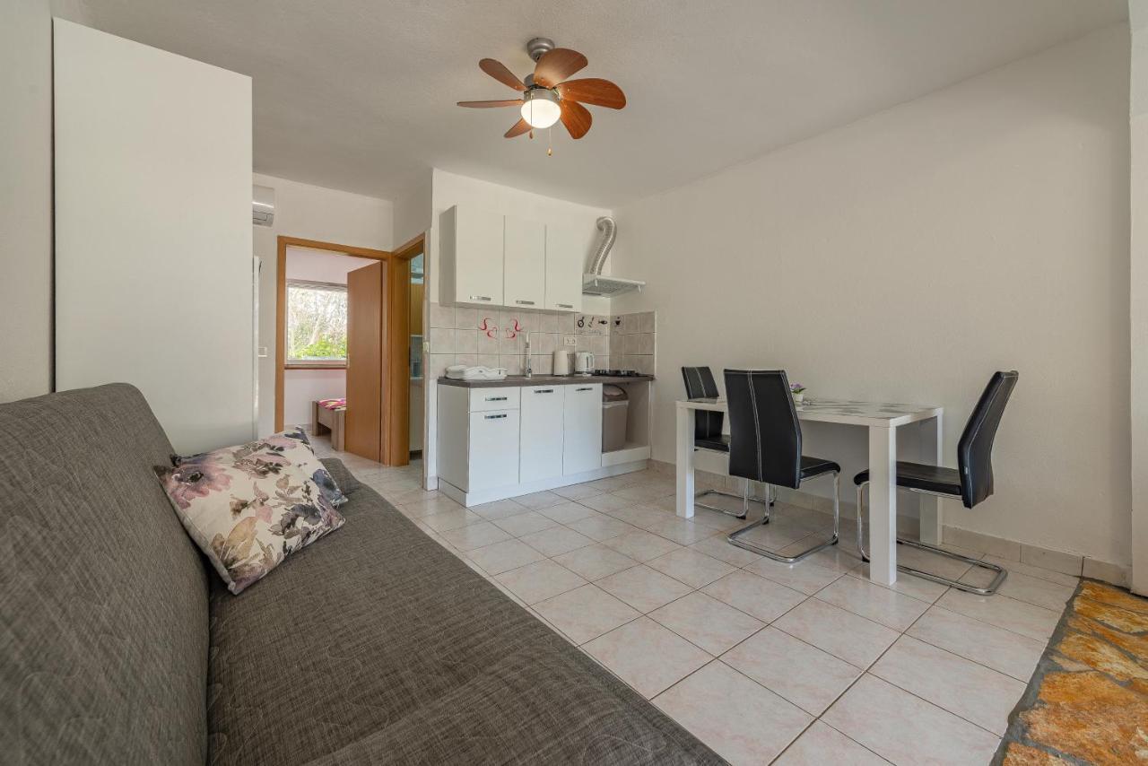 Apartments Villa Agape Вир Экстерьер фото