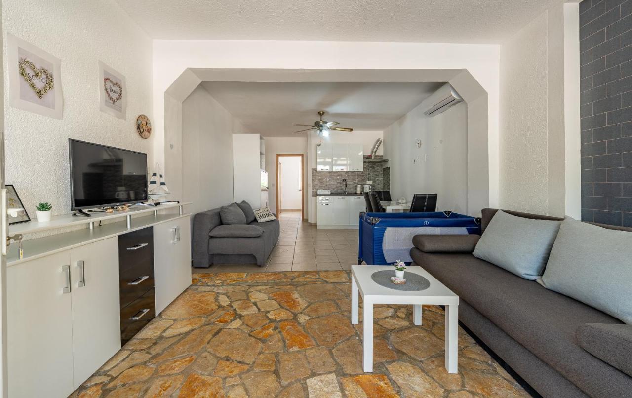 Apartments Villa Agape Вир Экстерьер фото