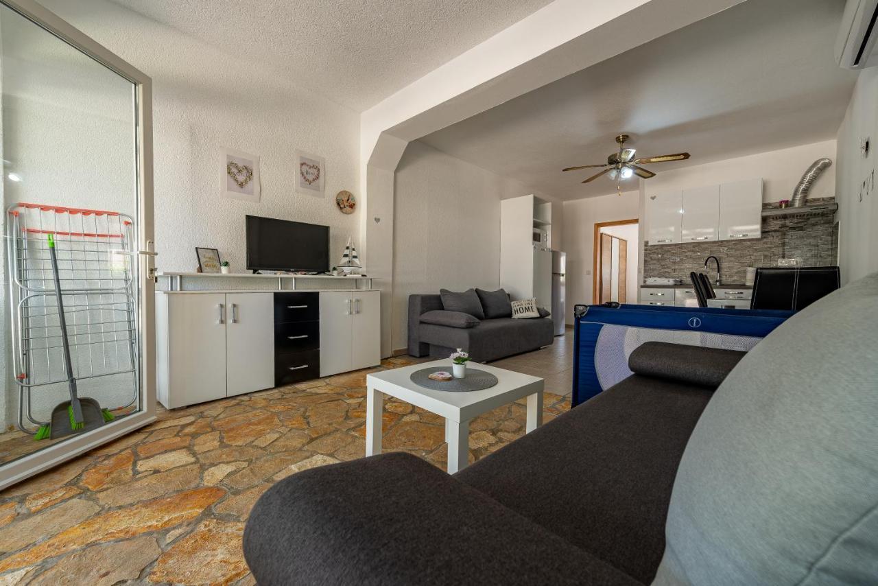 Apartments Villa Agape Вир Экстерьер фото