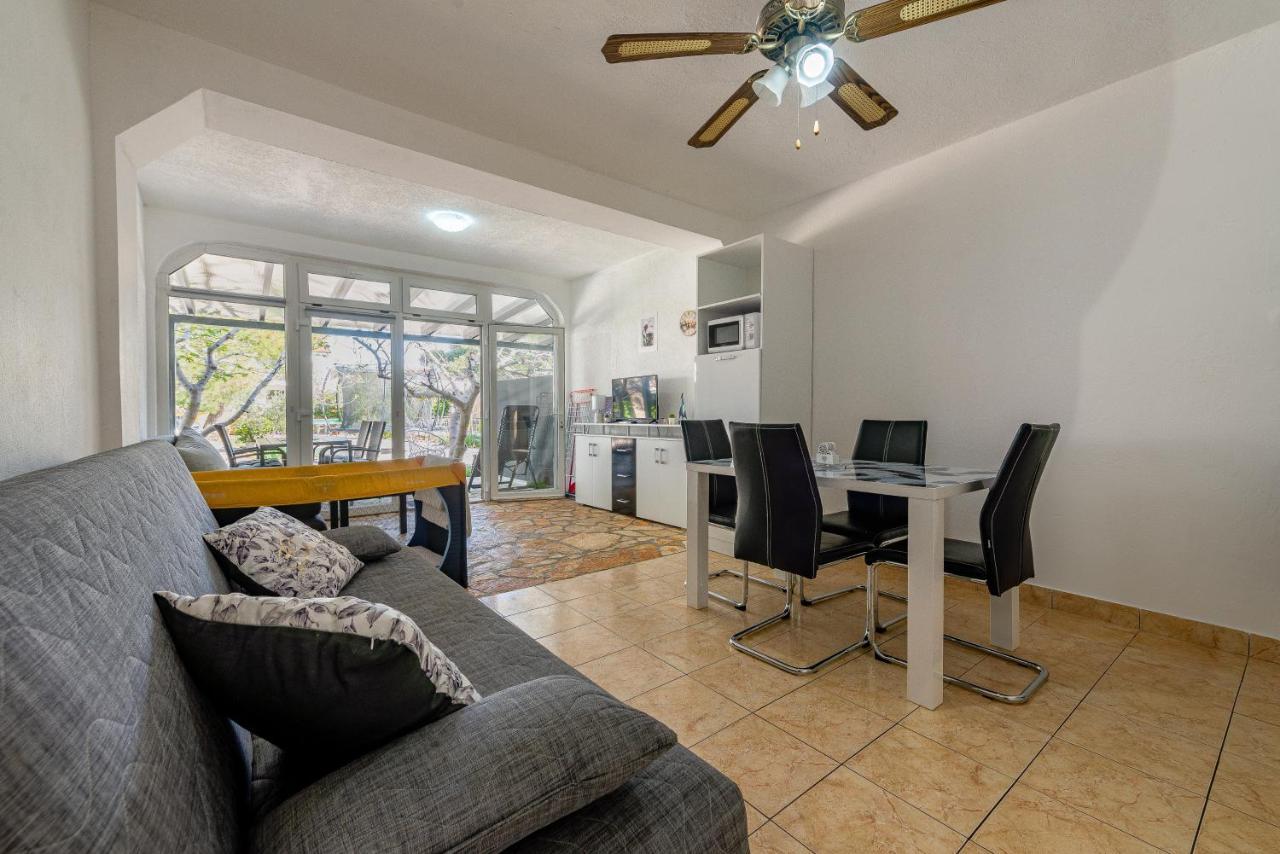 Apartments Villa Agape Вир Экстерьер фото