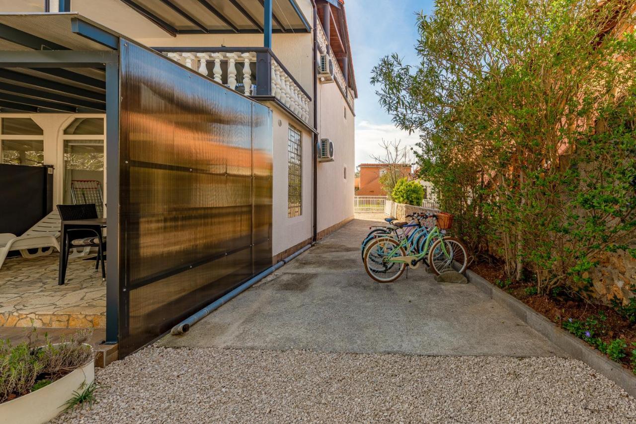 Apartments Villa Agape Вир Экстерьер фото